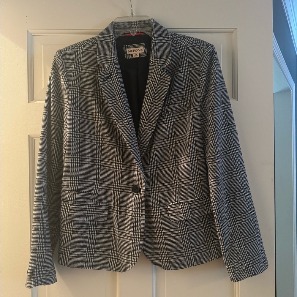 Merona, size 14, tweed wool blend blazer, worn once!